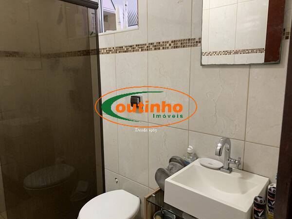 Casa à venda com 4 quartos, 140m² - Foto 14