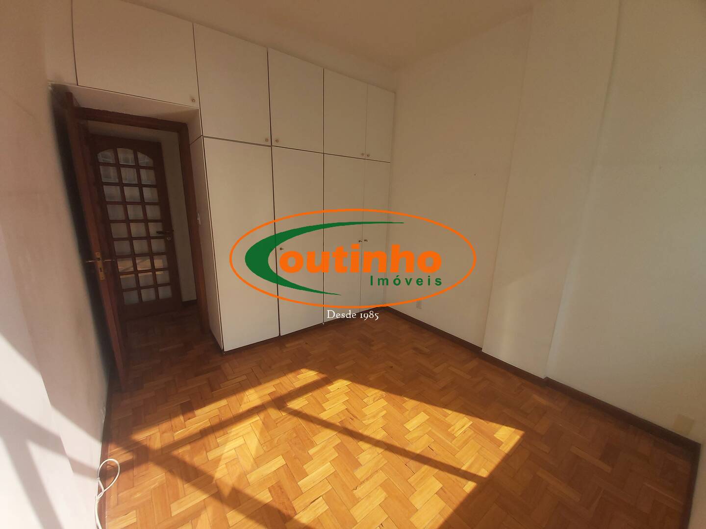 Apartamento à venda com 2 quartos, 69m² - Foto 9