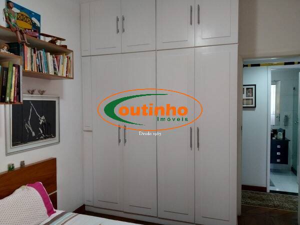 Apartamento à venda com 3 quartos, 130m² - Foto 13