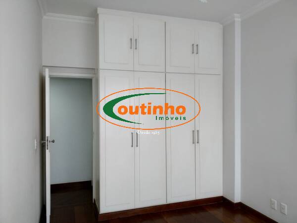 Apartamento à venda com 3 quartos, 130m² - Foto 14