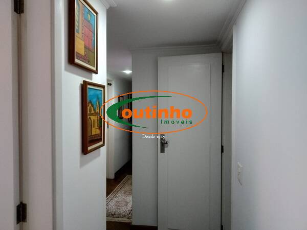 Apartamento à venda com 3 quartos, 130m² - Foto 19