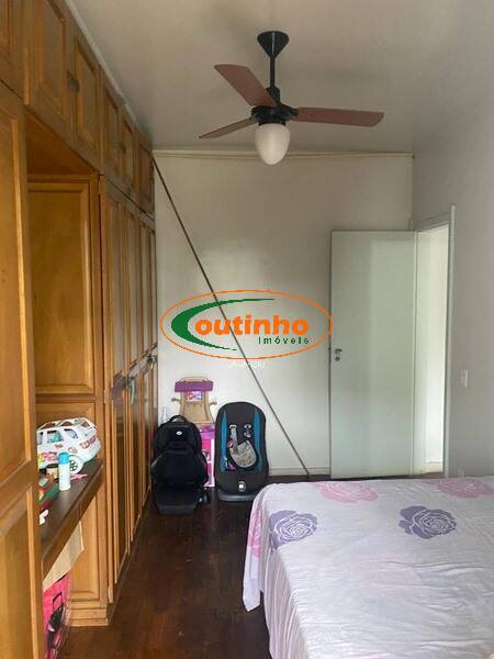 Apartamento à venda com 3 quartos, 145m² - Foto 11