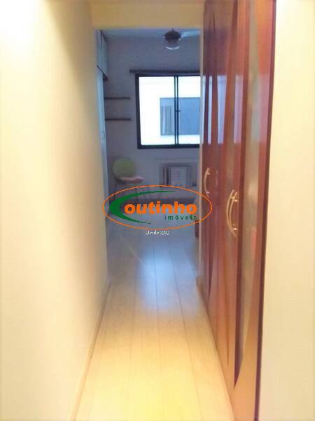 Apartamento à venda com 3 quartos, 135m² - Foto 50