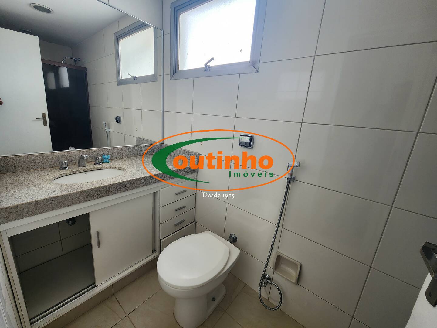 Apartamento à venda com 3 quartos, 123m² - Foto 11