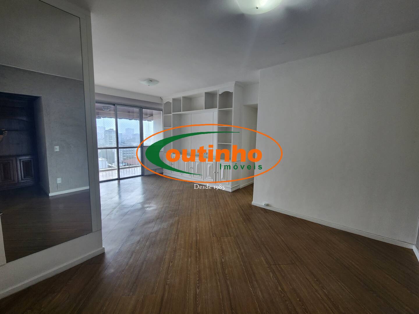 Apartamento à venda com 3 quartos, 123m² - Foto 7