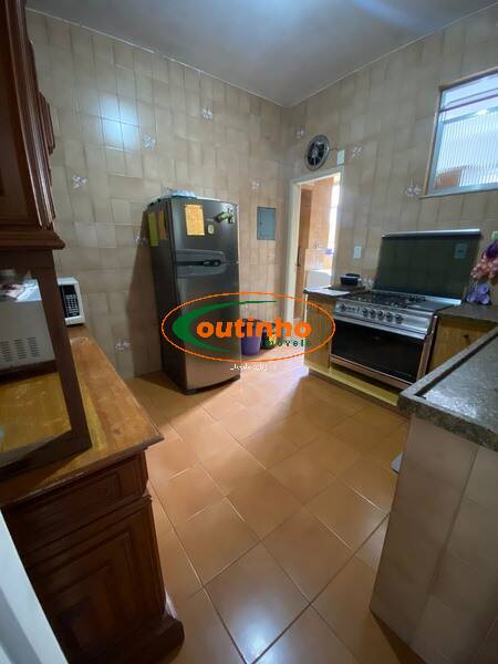 Apartamento à venda com 3 quartos, 75m² - Foto 16