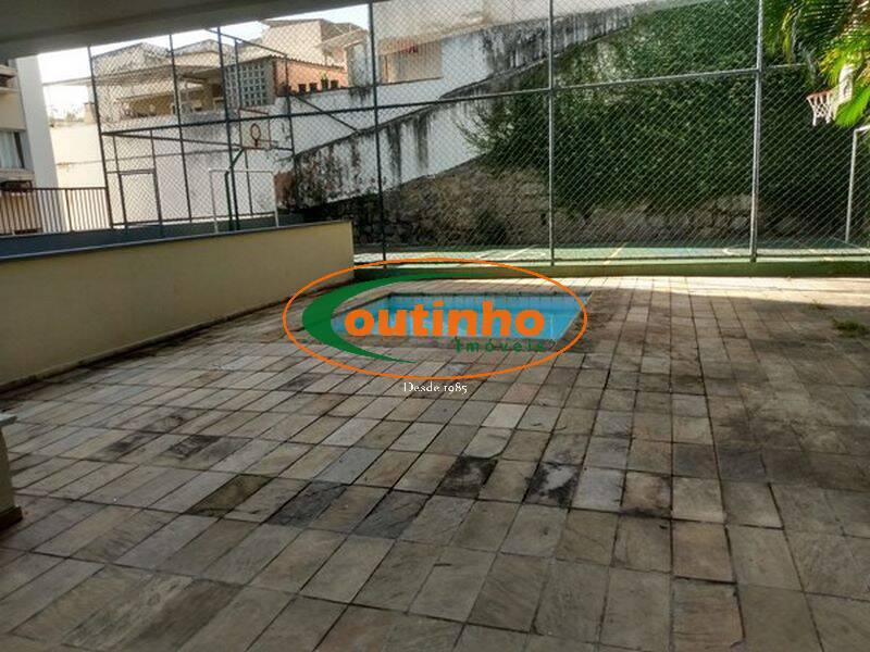 Apartamento à venda com 2 quartos, 96m² - Foto 33