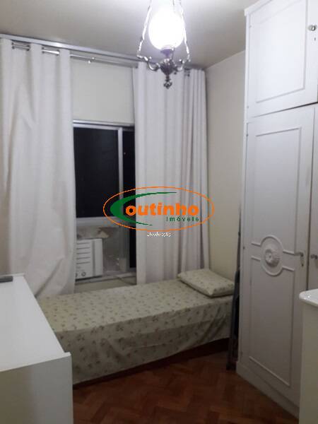 Apartamento à venda com 2 quartos, 68m² - Foto 3