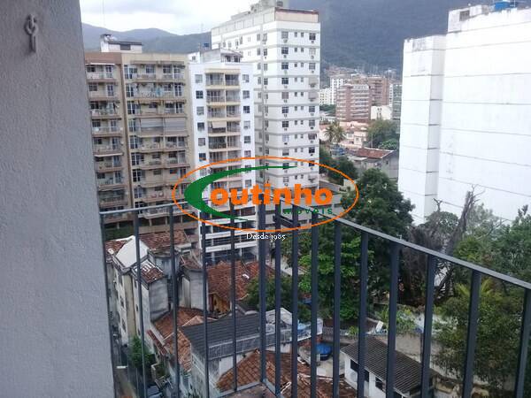 Apartamento à venda com 1 quarto, 57m² - Foto 2