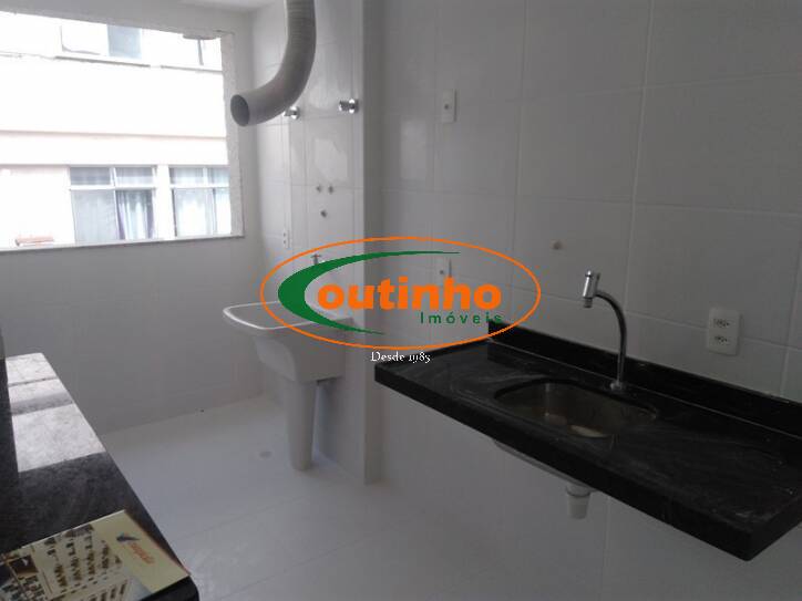 Apartamento à venda com 2 quartos, 62m² - Foto 17