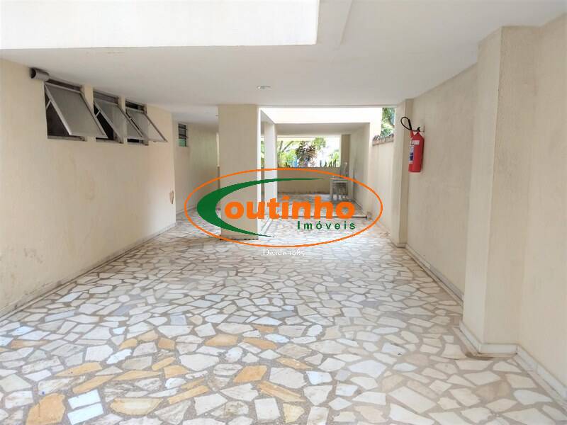 Apartamento à venda com 2 quartos, 95m² - Foto 28