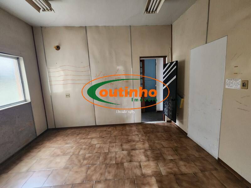 Prédio Inteiro à venda, 300m² - Foto 43