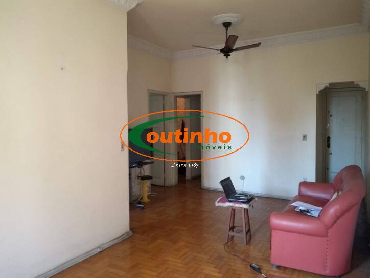 Apartamento à venda com 3 quartos, 93m² - Foto 2