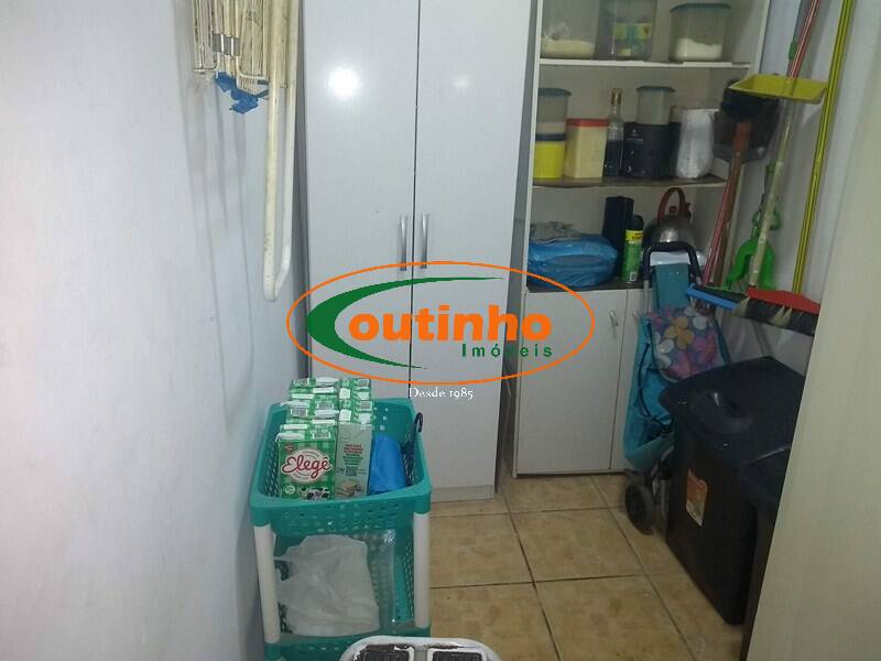 Apartamento à venda com 3 quartos, 95m² - Foto 19