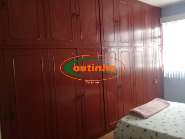 Apartamento à venda com 3 quartos, 139m² - Foto 9