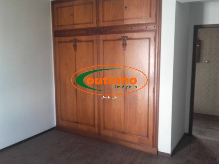 Apartamento à venda com 4 quartos, 196m² - Foto 11