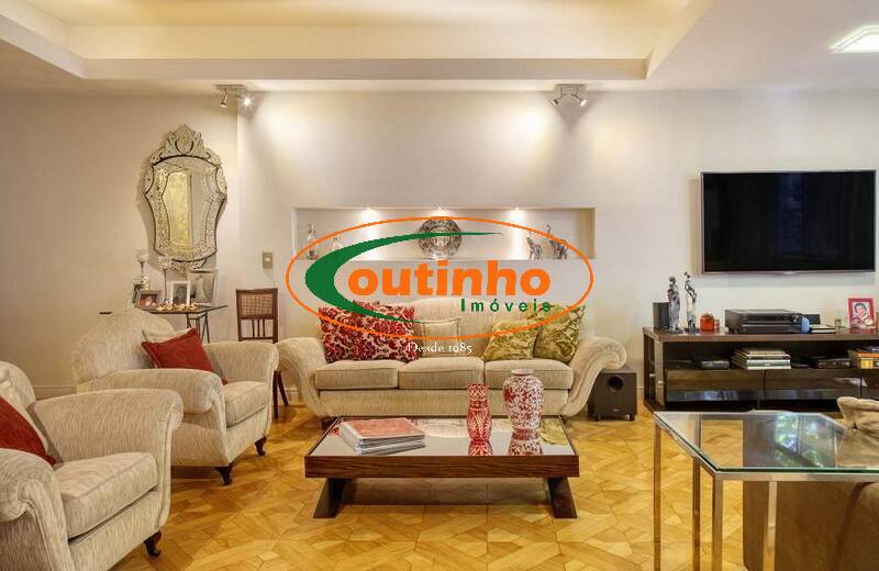 Apartamento à venda com 3 quartos, 167m² - Foto 2