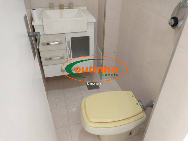 Apartamento à venda com 2 quartos, 75m² - Foto 13