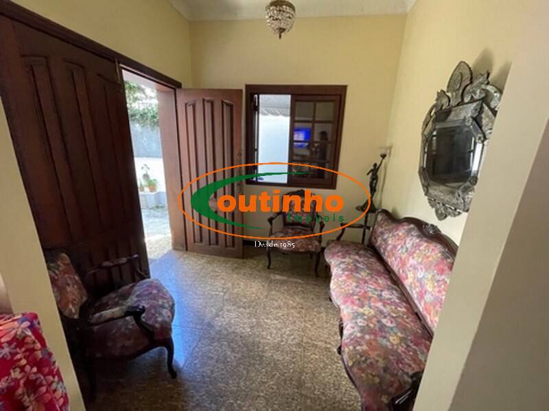 Casa à venda com 5 quartos, 300m² - Foto 43