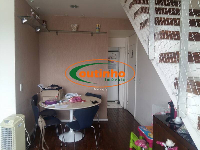 Apartamento à venda com 2 quartos, 80m² - Foto 18