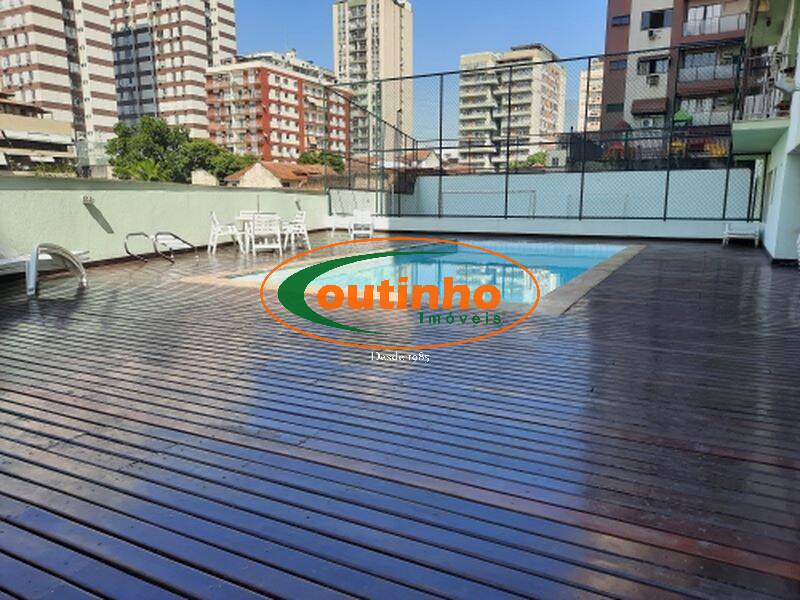 Apartamento à venda com 2 quartos, 68m² - Foto 32