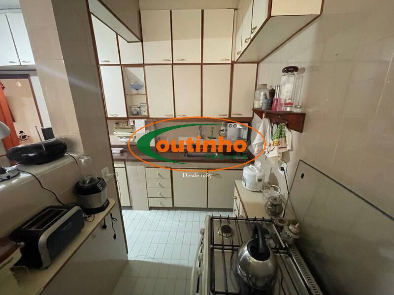 Apartamento à venda com 3 quartos, 120m² - Foto 13