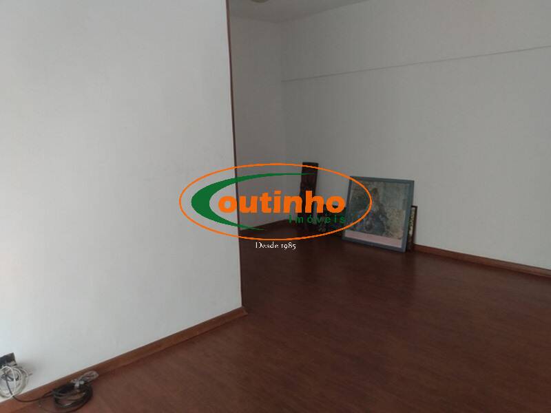 Apartamento à venda com 3 quartos, 110m² - Foto 4