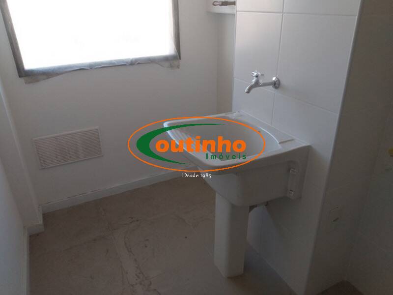 Apartamento à venda com 2 quartos, 65m² - Foto 22