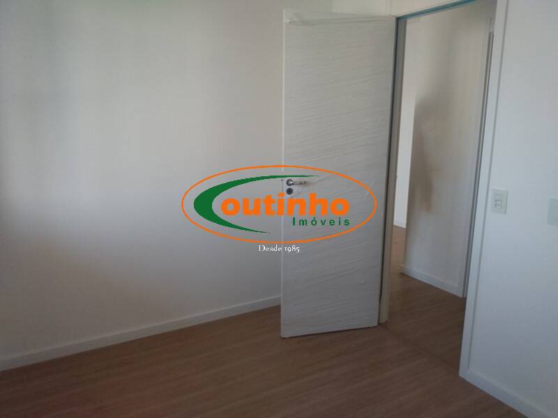 Apartamento à venda com 2 quartos, 65m² - Foto 28