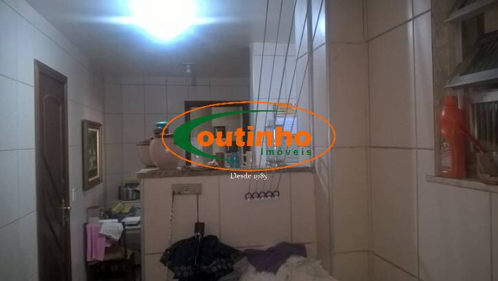 Apartamento à venda com 3 quartos, 94m² - Foto 9