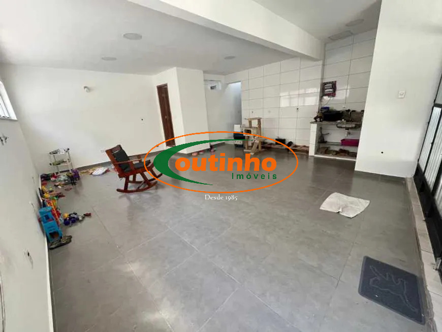 Casa à venda com 4 quartos, 172m² - Foto 3