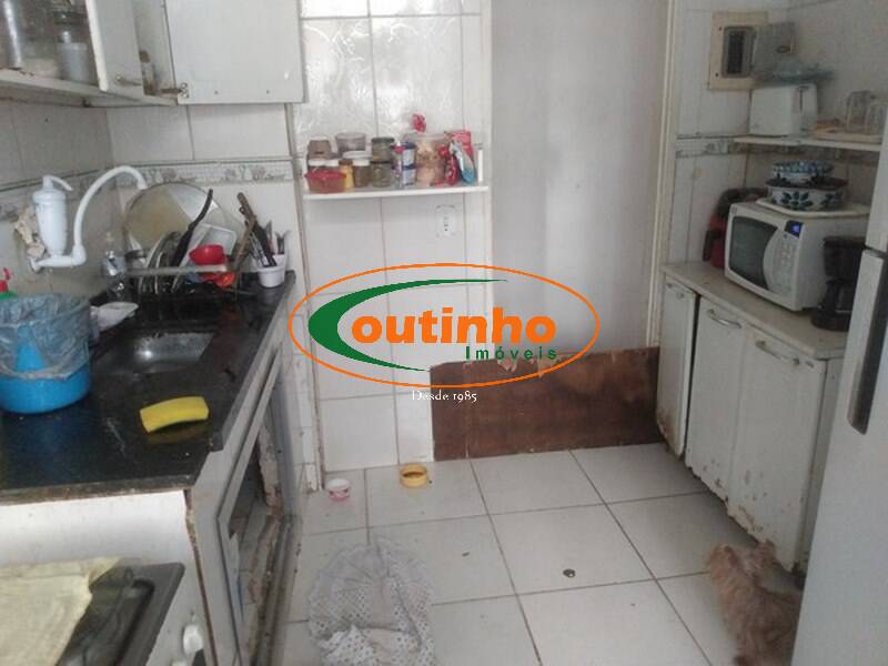 Apartamento à venda com 2 quartos, 72m² - Foto 10