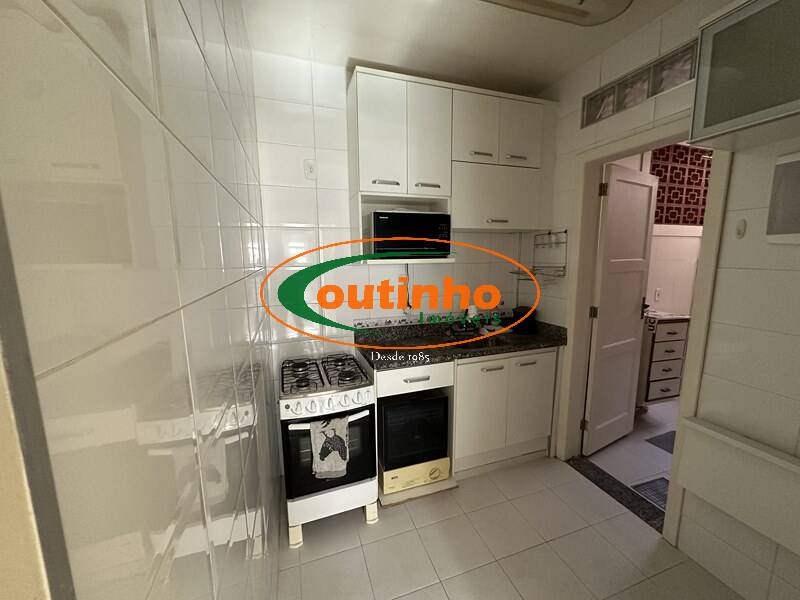 Apartamento à venda com 2 quartos, 70m² - Foto 6