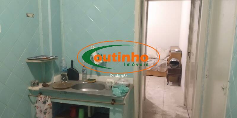 Apartamento à venda com 2 quartos, 60m² - Foto 27