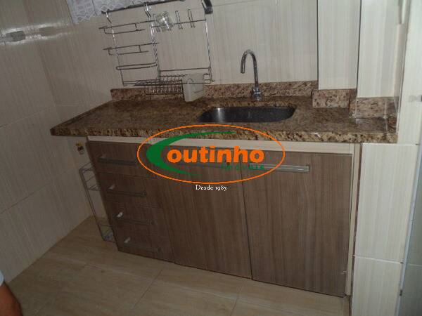 Apartamento à venda com 2 quartos, 49m² - Foto 4