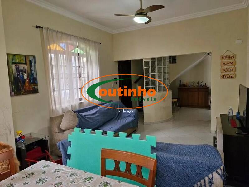 Casa à venda com 3 quartos, 215m² - Foto 21