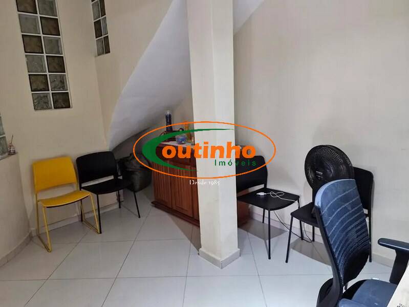 Casa à venda com 3 quartos, 215m² - Foto 30