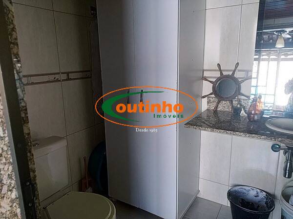 Casa à venda com 3 quartos, 270m² - Foto 8