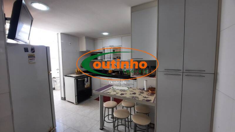 Cobertura à venda com 2 quartos, 123m² - Foto 12