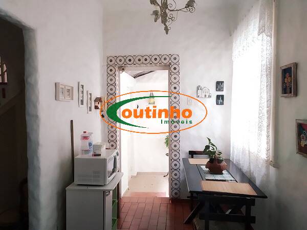 Casa à venda com 3 quartos, 326m² - Foto 25