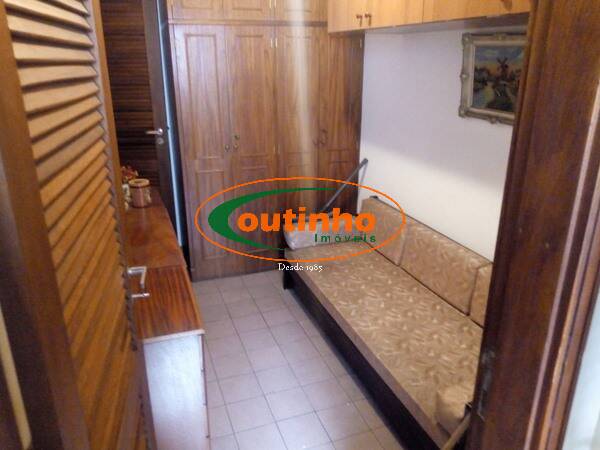 Apartamento à venda com 4 quartos, 180m² - Foto 17