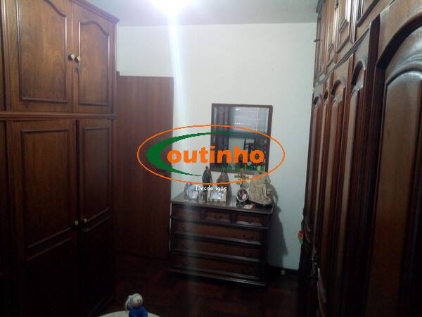 Apartamento à venda com 4 quartos, 180m² - Foto 14