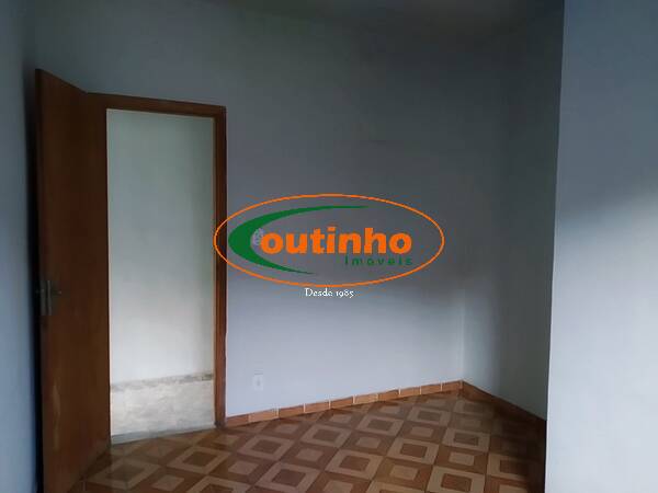 Casa à venda com 6 quartos, 271m² - Foto 27