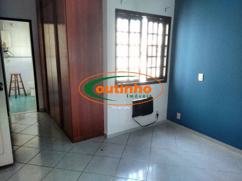 Casa à venda com 5 quartos, 275m² - Foto 31