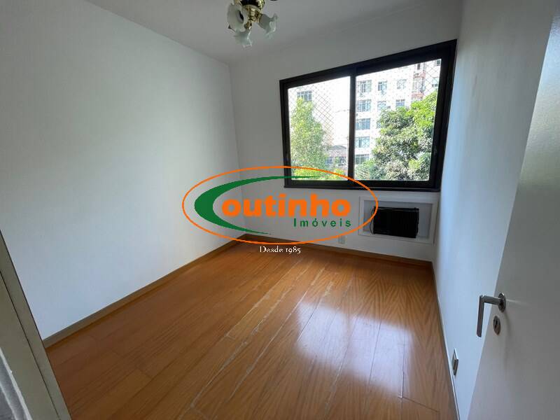 Apartamento à venda com 3 quartos, 100m² - Foto 8