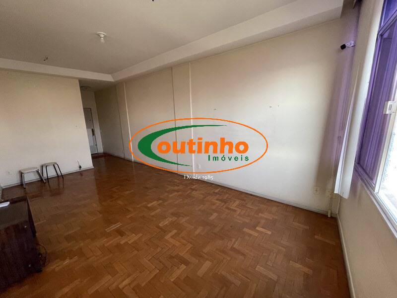 Apartamento à venda com 3 quartos, 120m² - Foto 1