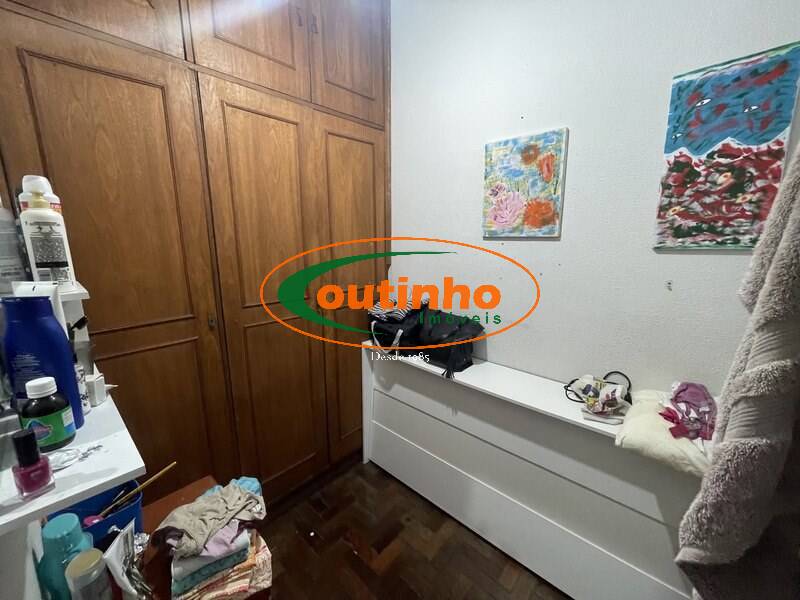 Apartamento à venda com 2 quartos, 70m² - Foto 7