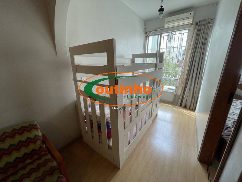 Apartamento à venda com 2 quartos, 70m² - Foto 6