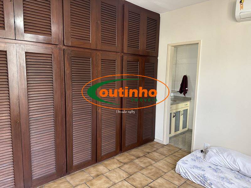 Cobertura à venda com 4 quartos, 250m² - Foto 8