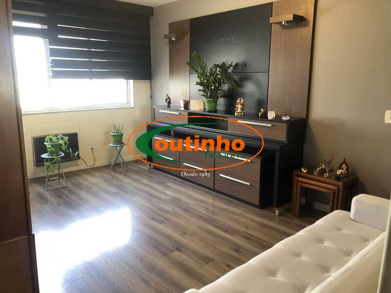 Apartamento à venda com 2 quartos, 85m² - Foto 1